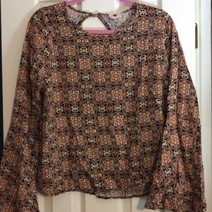 Juniors boho bell sleeve blouse